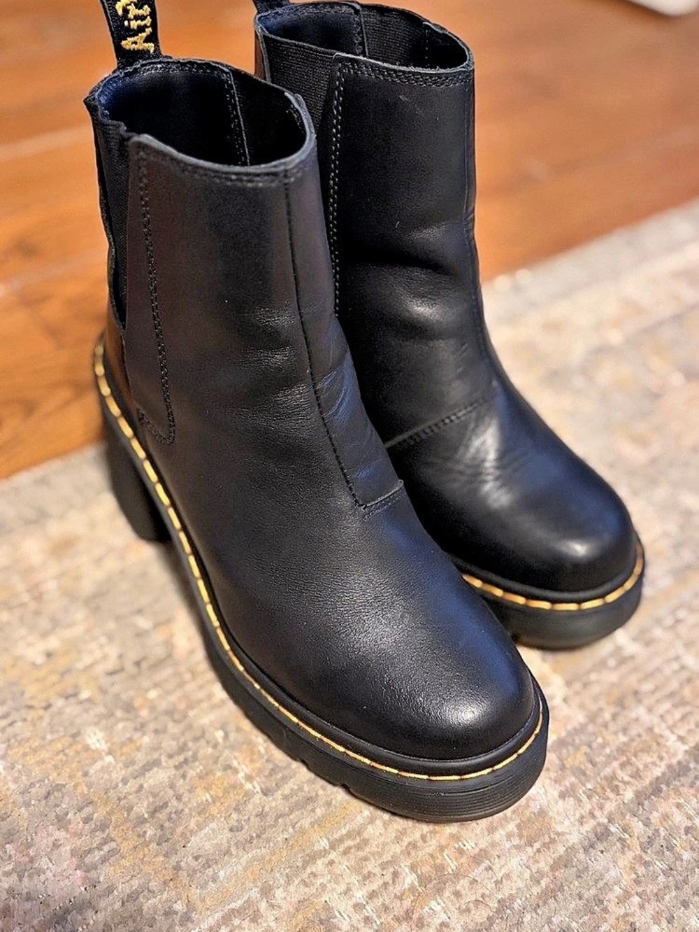 Dr. Martens Spence Leather Flared Heel Chelsea Boots Black